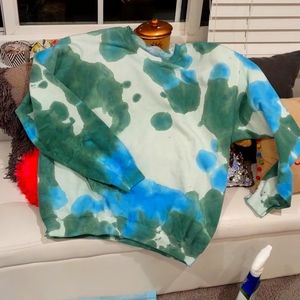 🎆🎆🎆NWOT TYE/DYE SWEATSHIRT  SZ. L BEAUTIFUL COLORS OVERSIZED 🎆🎆🎆
